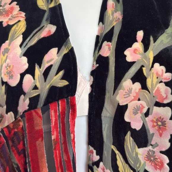 𝅺anthropologie Floreat Multicolor Burnout Velvet Cape Shawl Sheer - Picture 4 of 8